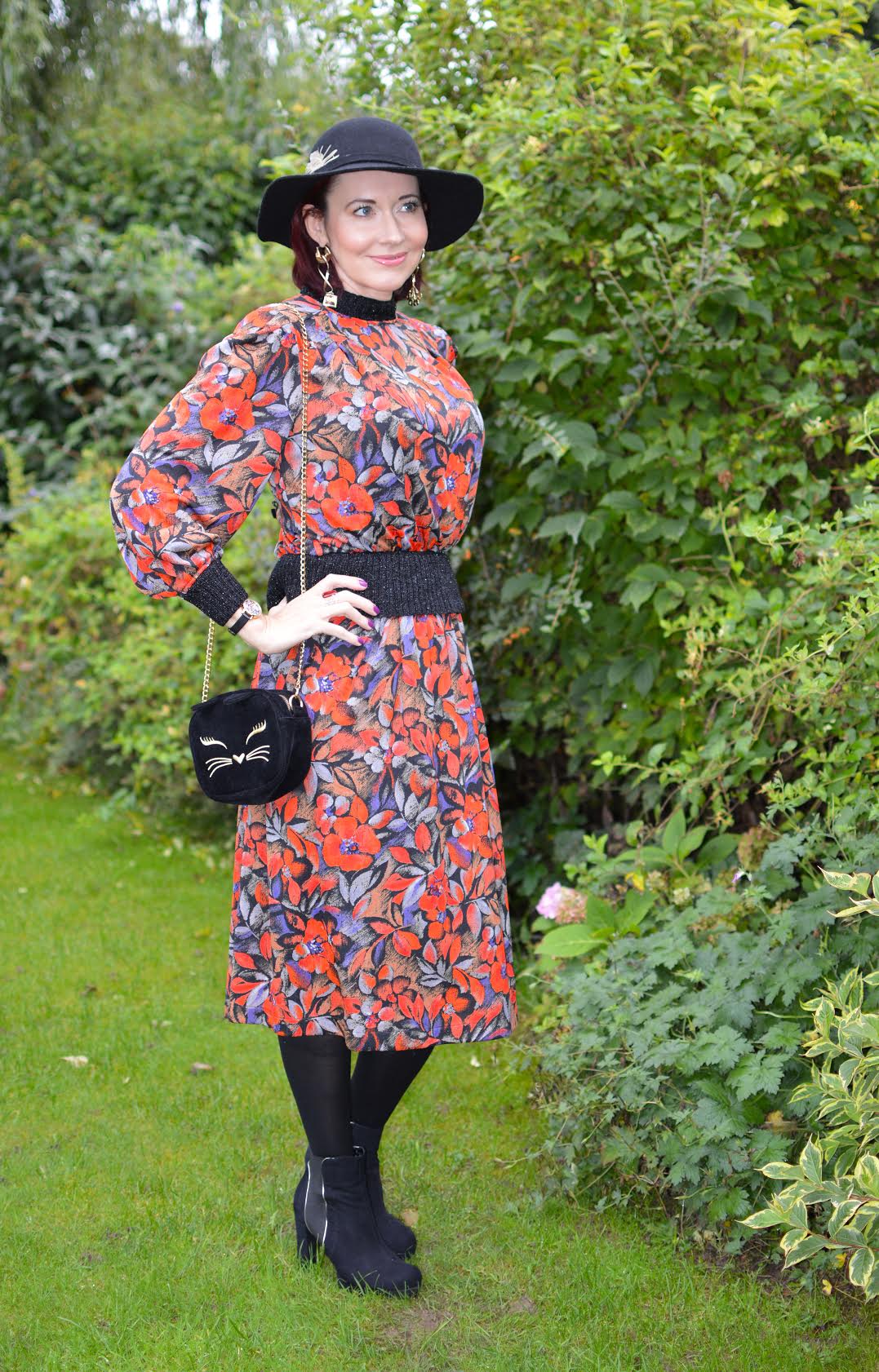 Style Not Age Does Autumn Florals - Over The Hilda
