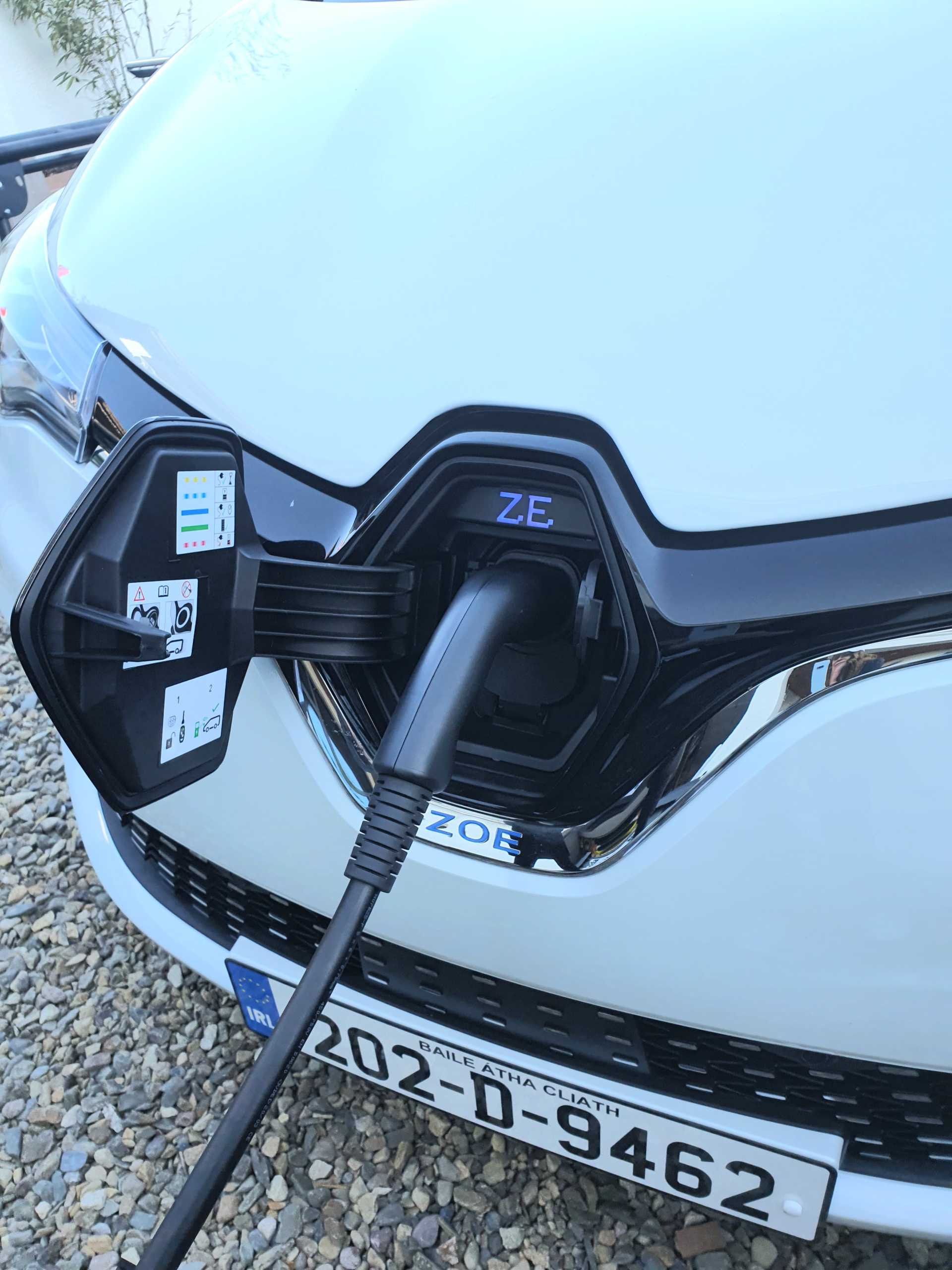 Renault Zoe charge Over The Hilda